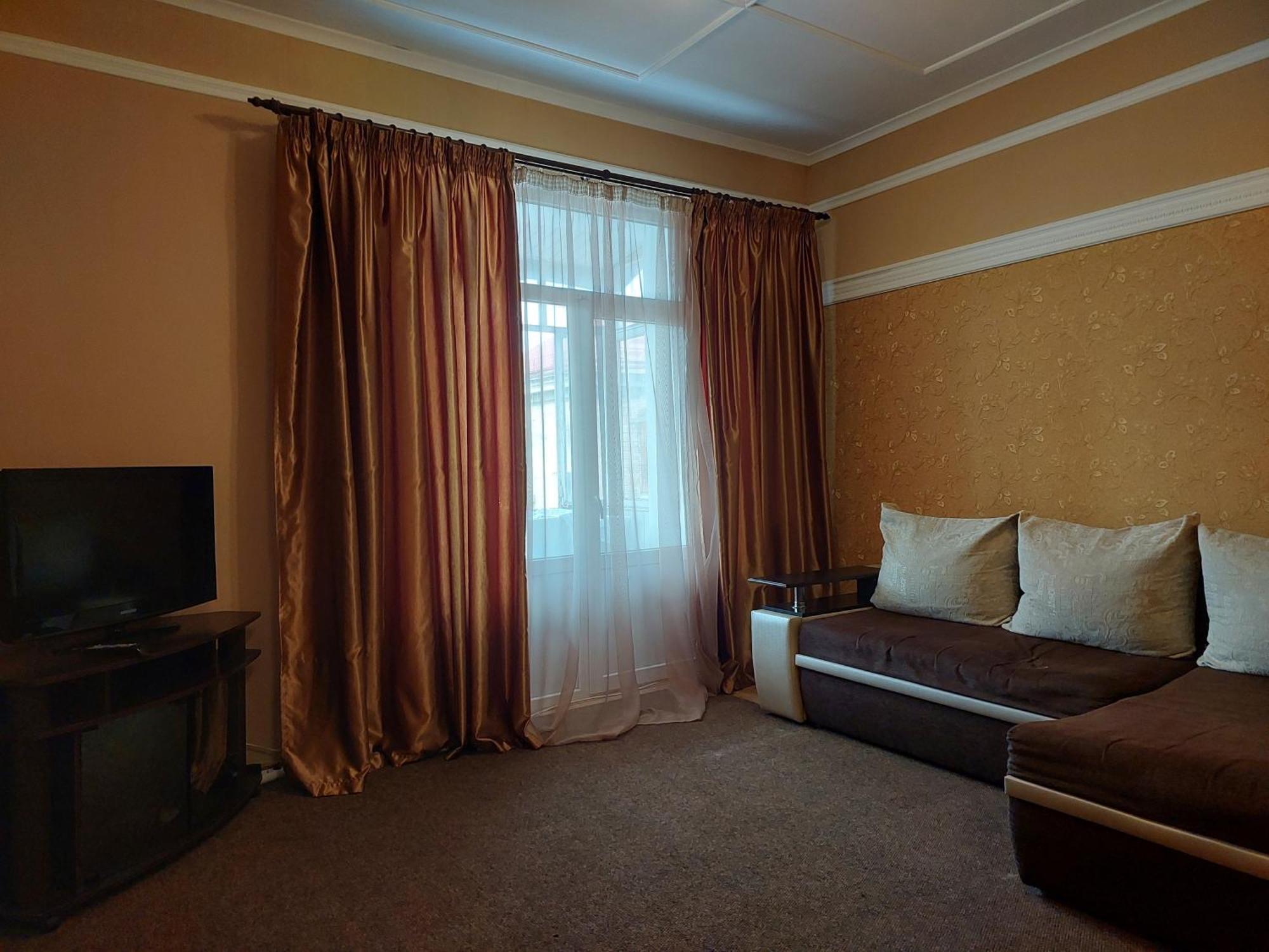 Двокімнатні Апартаменти У Центрі Lutsk Exterior photo