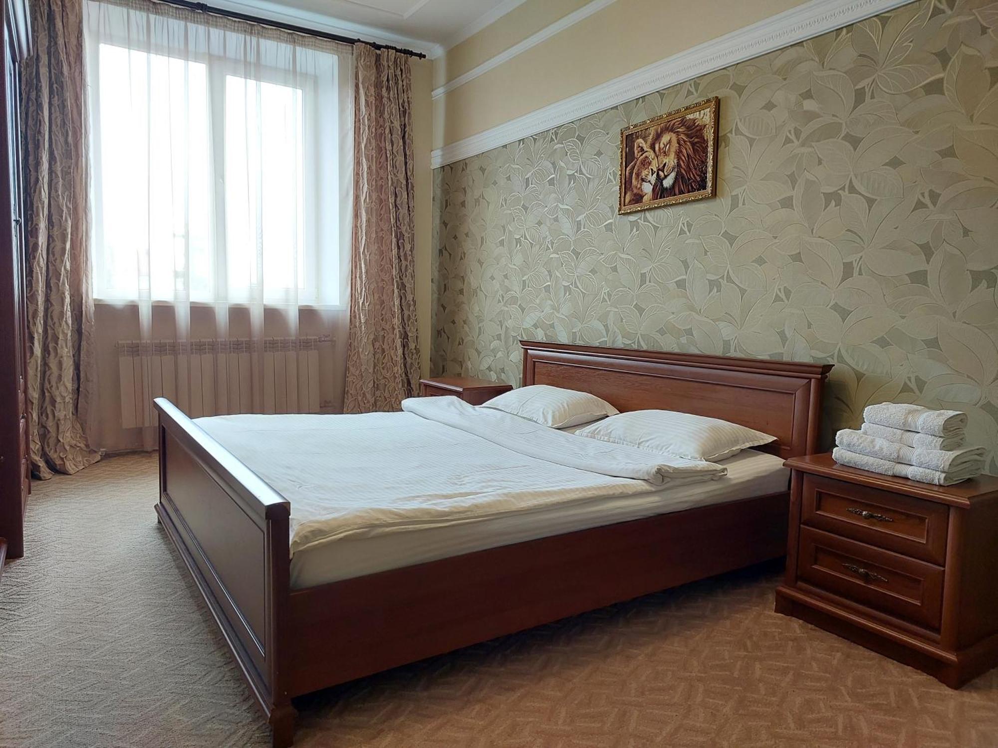 Двокімнатні Апартаменти У Центрі Lutsk Exterior photo
